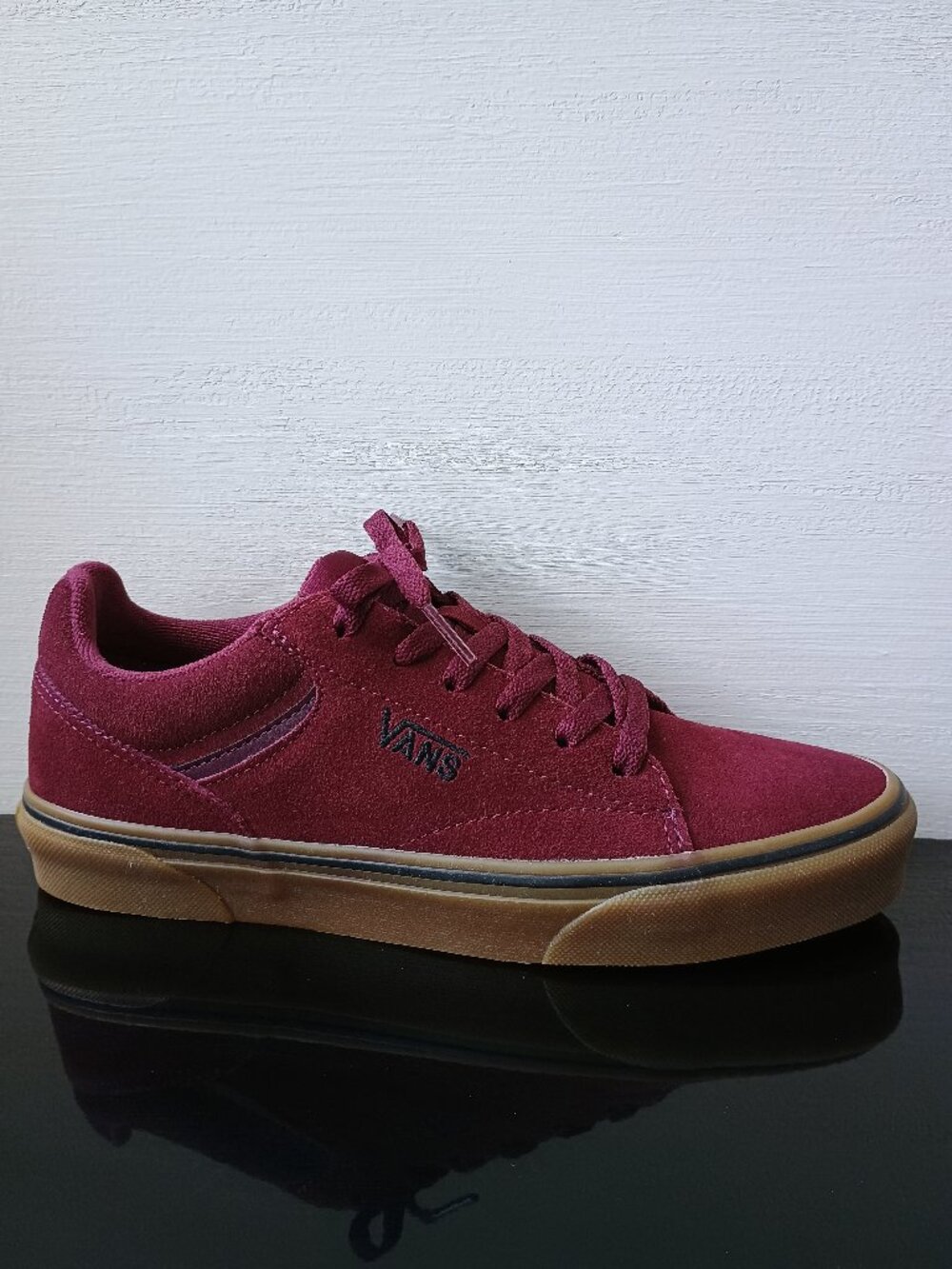 Vans Men's Seldan Suede Sneaker in Warm Amber Tone & Vintage Charm Port / Gum
